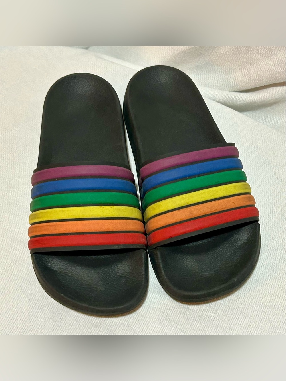 Target Rainbow Black Slide Sandals 7 / 8 Women’s Pride Shoes Rubber